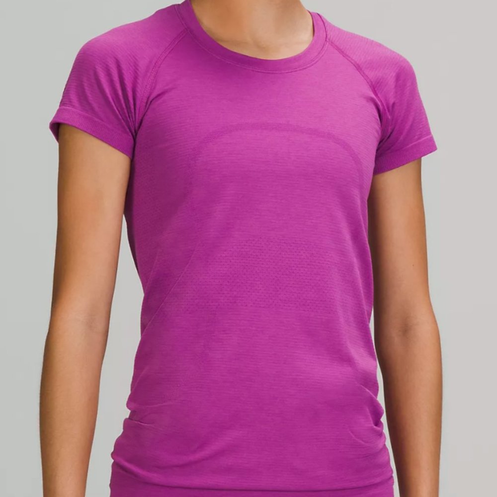 Lululemon Swiftly Tech Short Sleeve Vivid Plum Size 4